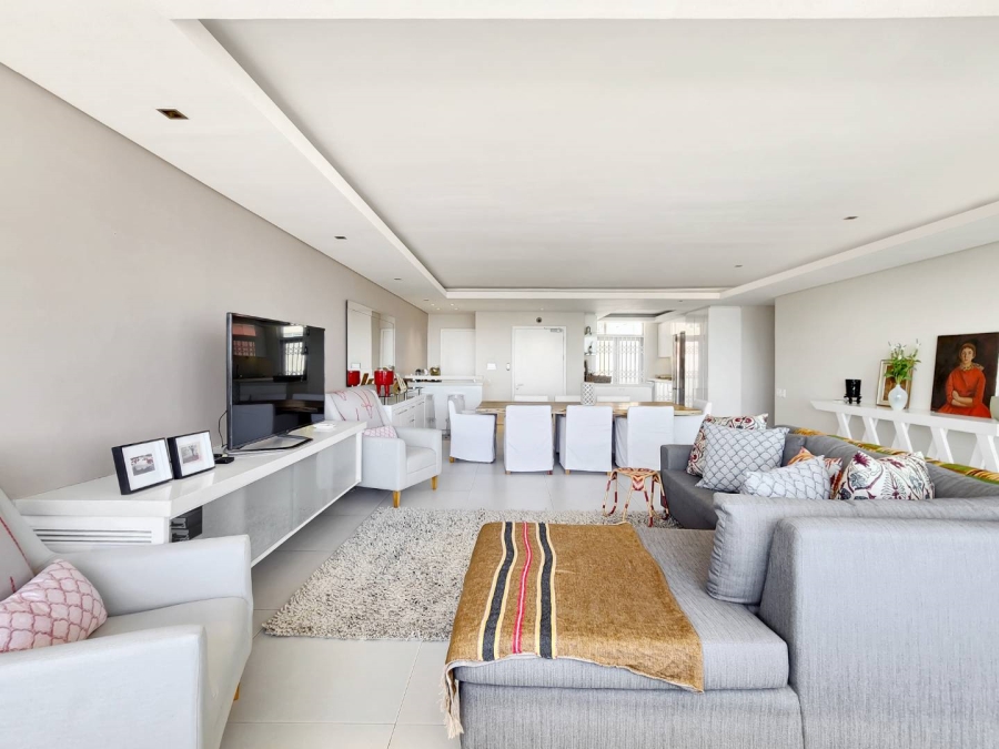 2 Bedroom Property for Sale in Green Point Western Cape